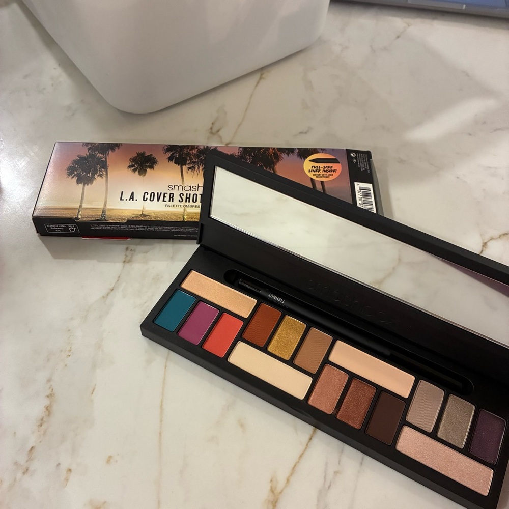 Smashbox L.A. Cover Shot Eye Palette - Vibrant Multi-Colour. Brand new in box!